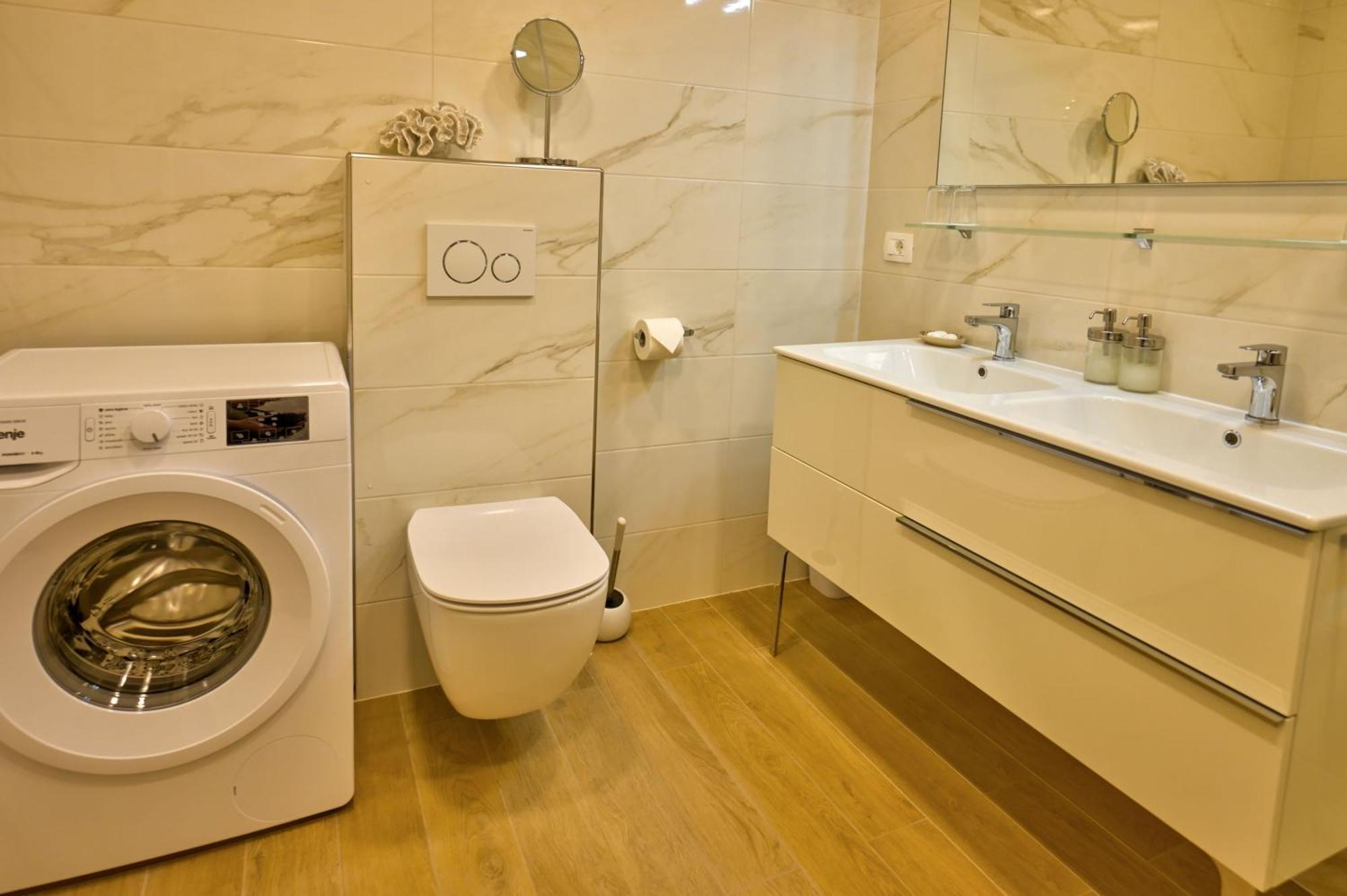 Apartma Bellavista Izola Exteriör bild